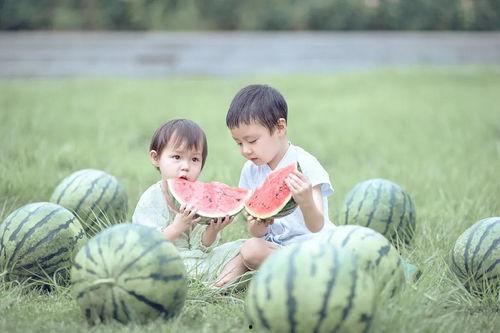 吃瓜吐小孩,揭秘网络恶搞背后的伦理争议