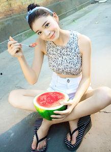 小萌妹吃瓜视频,揭秘娱乐圈幕后故事