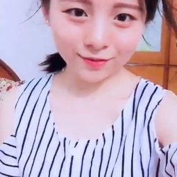 岑岑吃瓜大哥妹妹,揭秘大哥妹妹的甜蜜日常